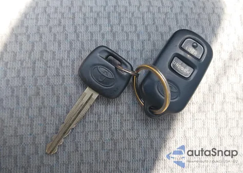 2004 Toyota Corolla Le из США, поврежденный, VIN 2T1BR32E44C293714